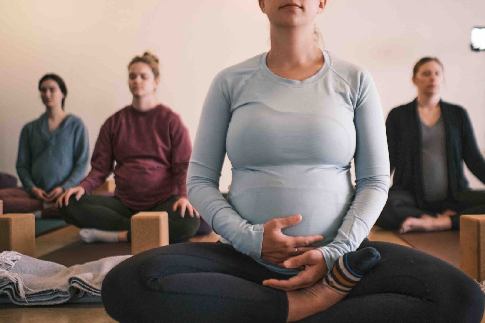 Blooma prenatal yoga class